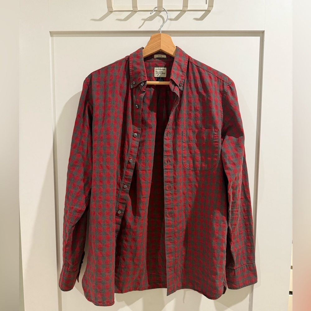 J Crew Red and Gray Check Button Down Shirt S Slim